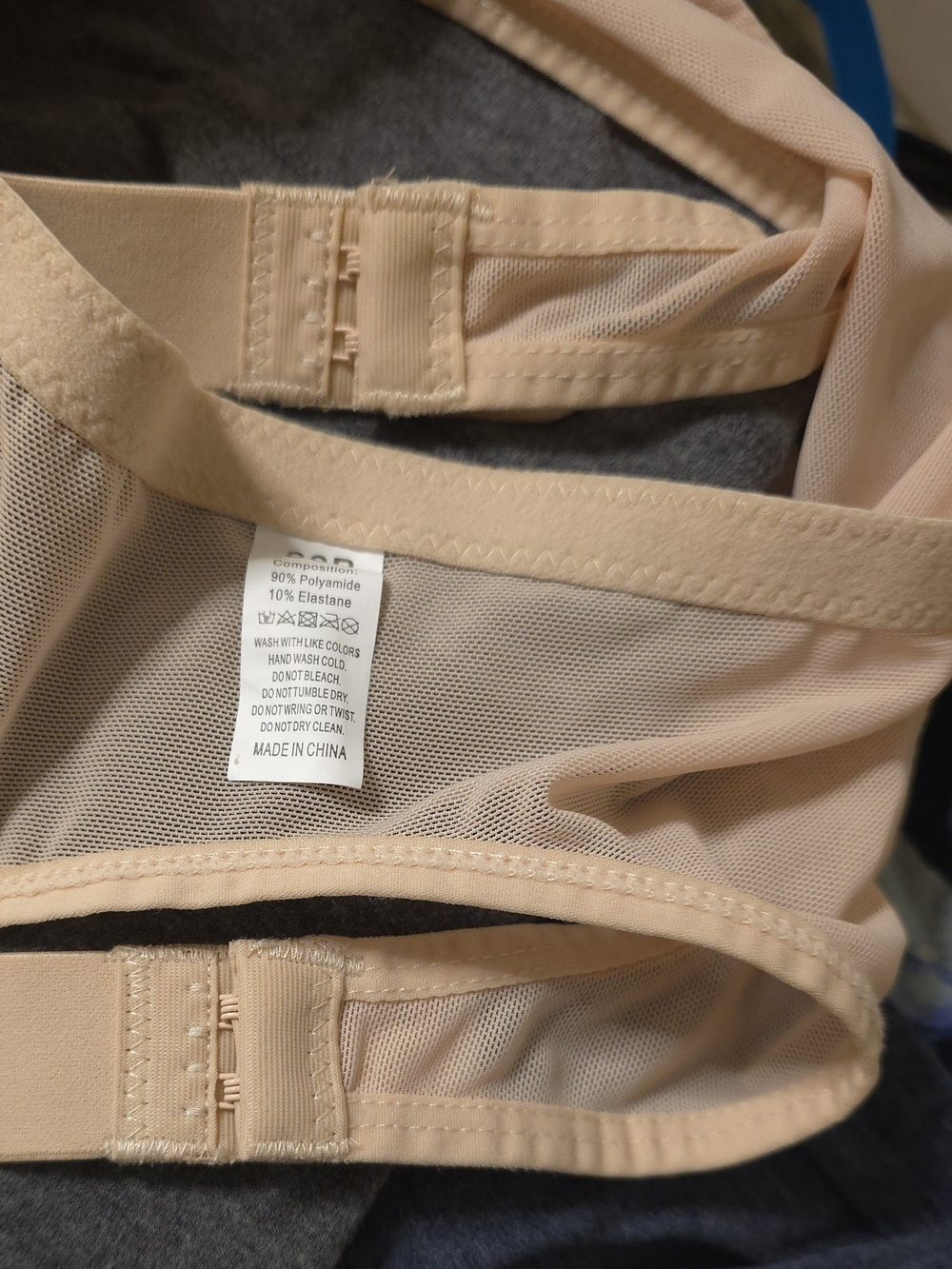 Front-Close Racerback T-Shirt Bra - Picture 6 of 7